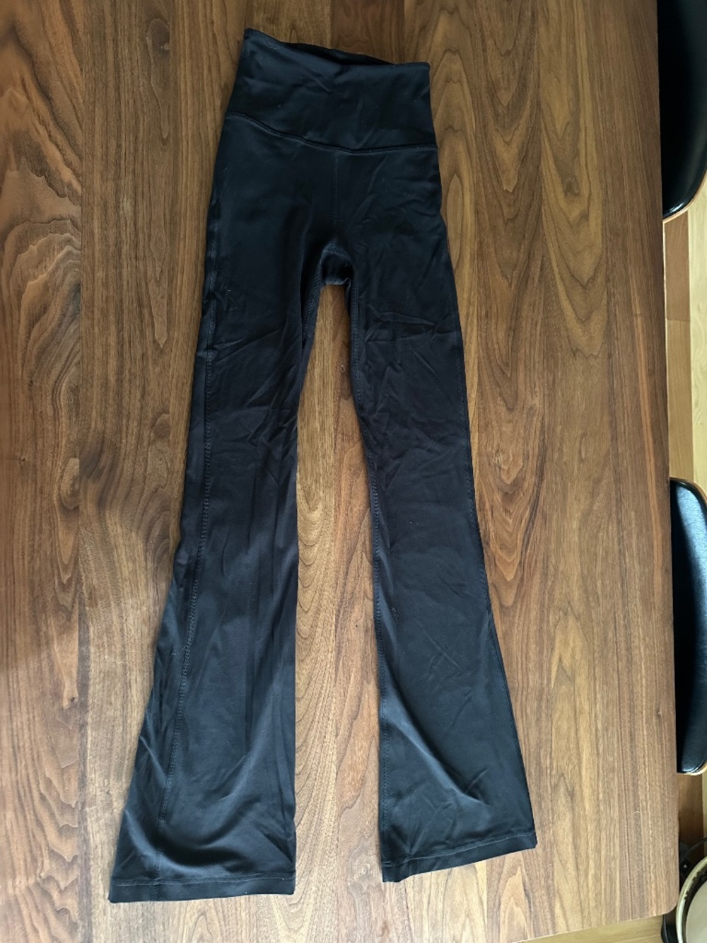 LULULEMON LEGGINGS ELEPHANT LEG